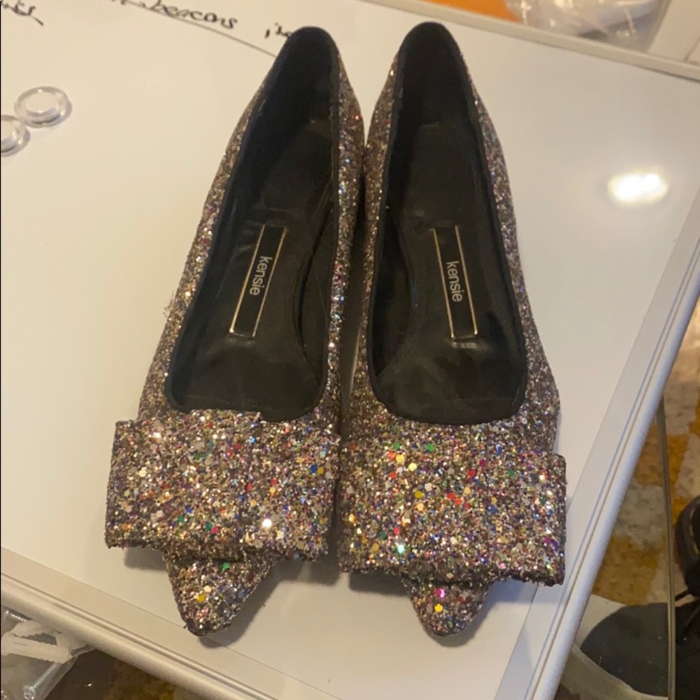Glitter pointy toe bow flats